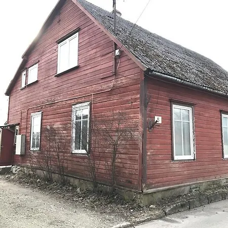 Vaike-posti 5 Pärnu